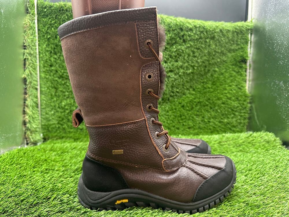 UGG Adirondack II 5469 Snow Boot Women's 8 Brown Leather Waterproof Wool Lined